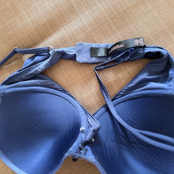 Victoria Secret Bra - Picture 5 of 5